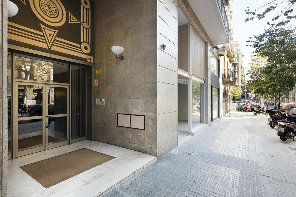 Uma Suites Bruc Barcelona Bagian luar foto